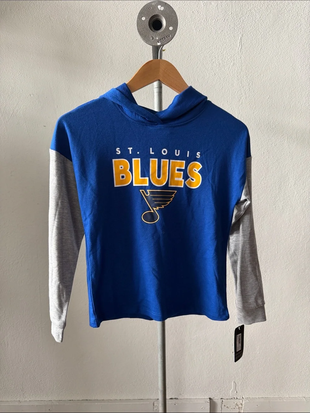 NWT NHL St Louis Blues Hooded Shirt Size Girls Medium (7/8)